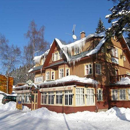 Hotel Diana Špindlerŭv Mlýn Luaran gambar