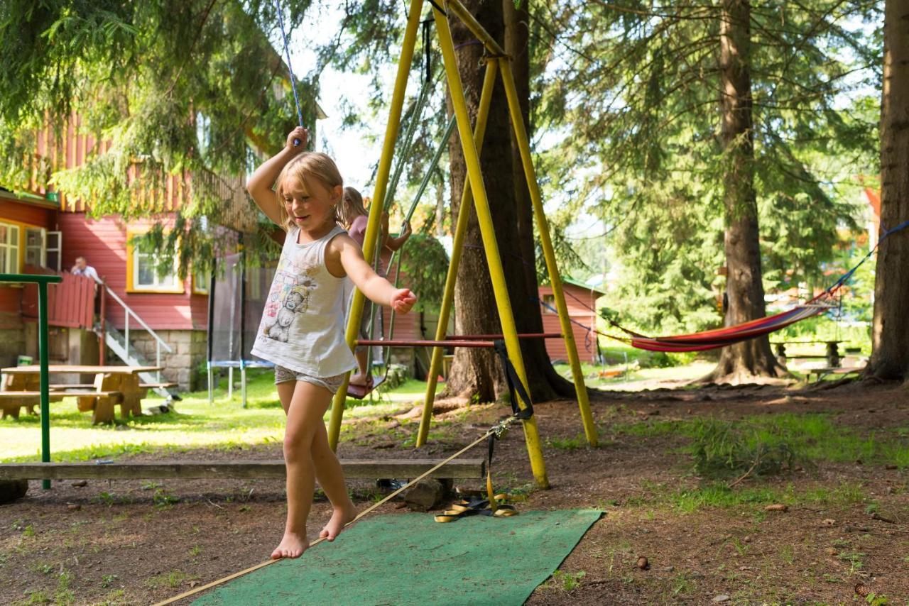 Hotel Diana Špindlerŭv Mlýn Luaran gambar