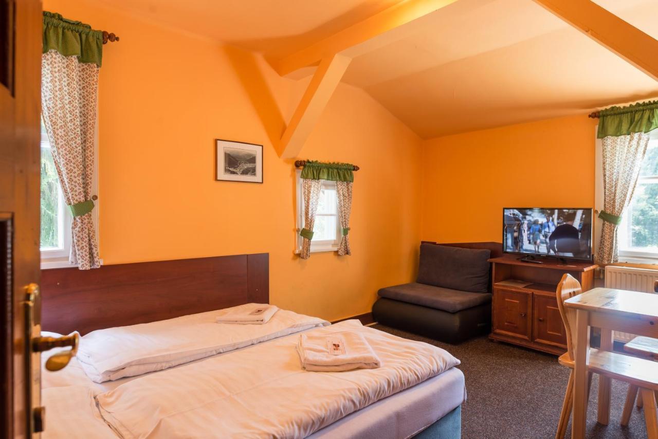 Hotel Diana Špindlerŭv Mlýn Luaran gambar