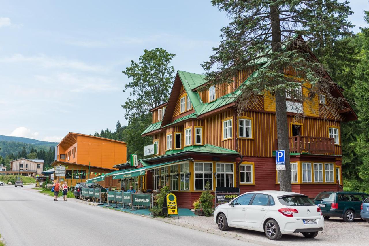 Hotel Diana Špindlerŭv Mlýn Luaran gambar