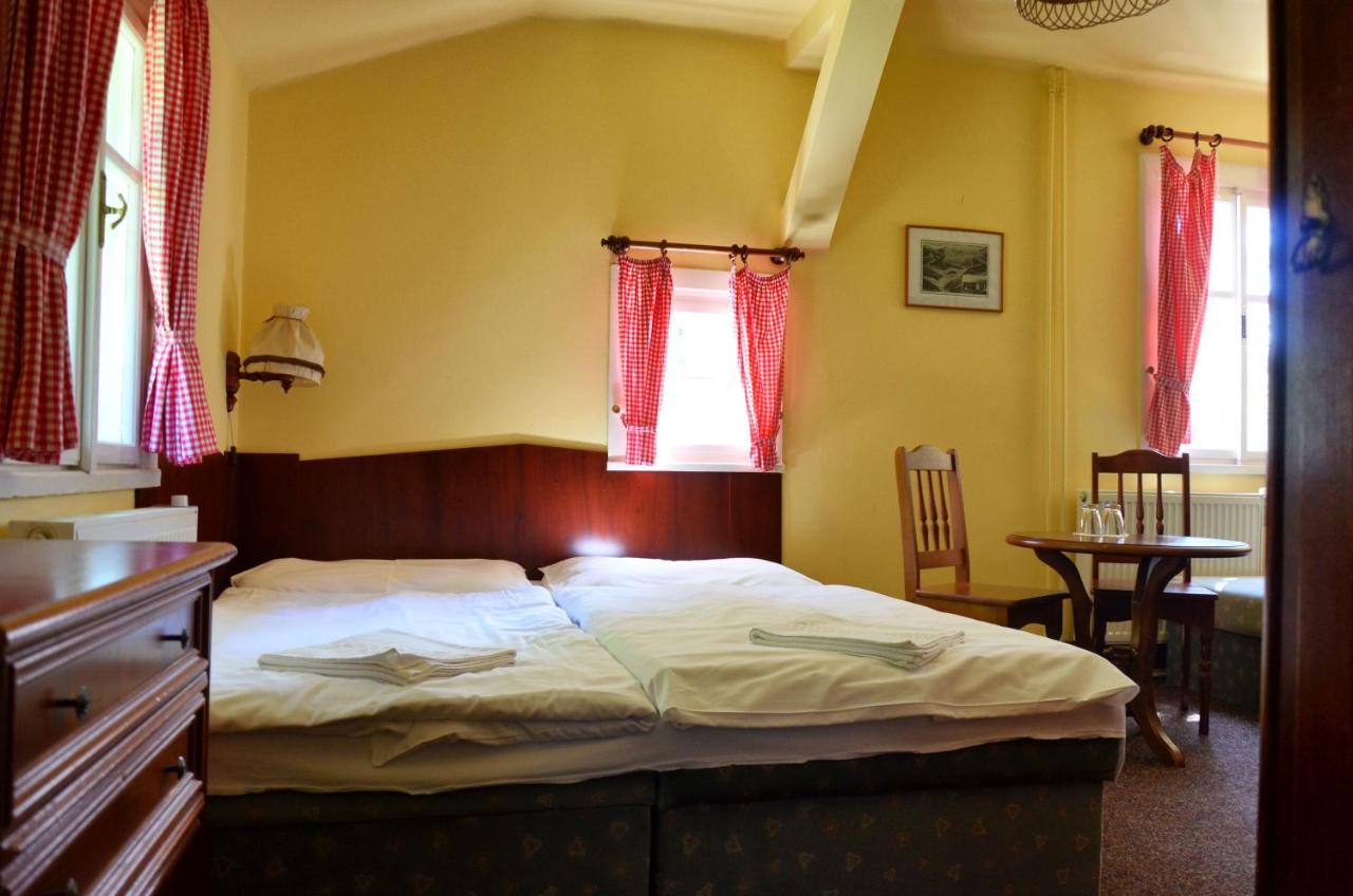 Hotel Diana Špindlerŭv Mlýn Luaran gambar