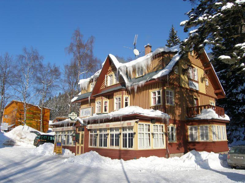 Hotel Diana Špindlerŭv Mlýn Luaran gambar