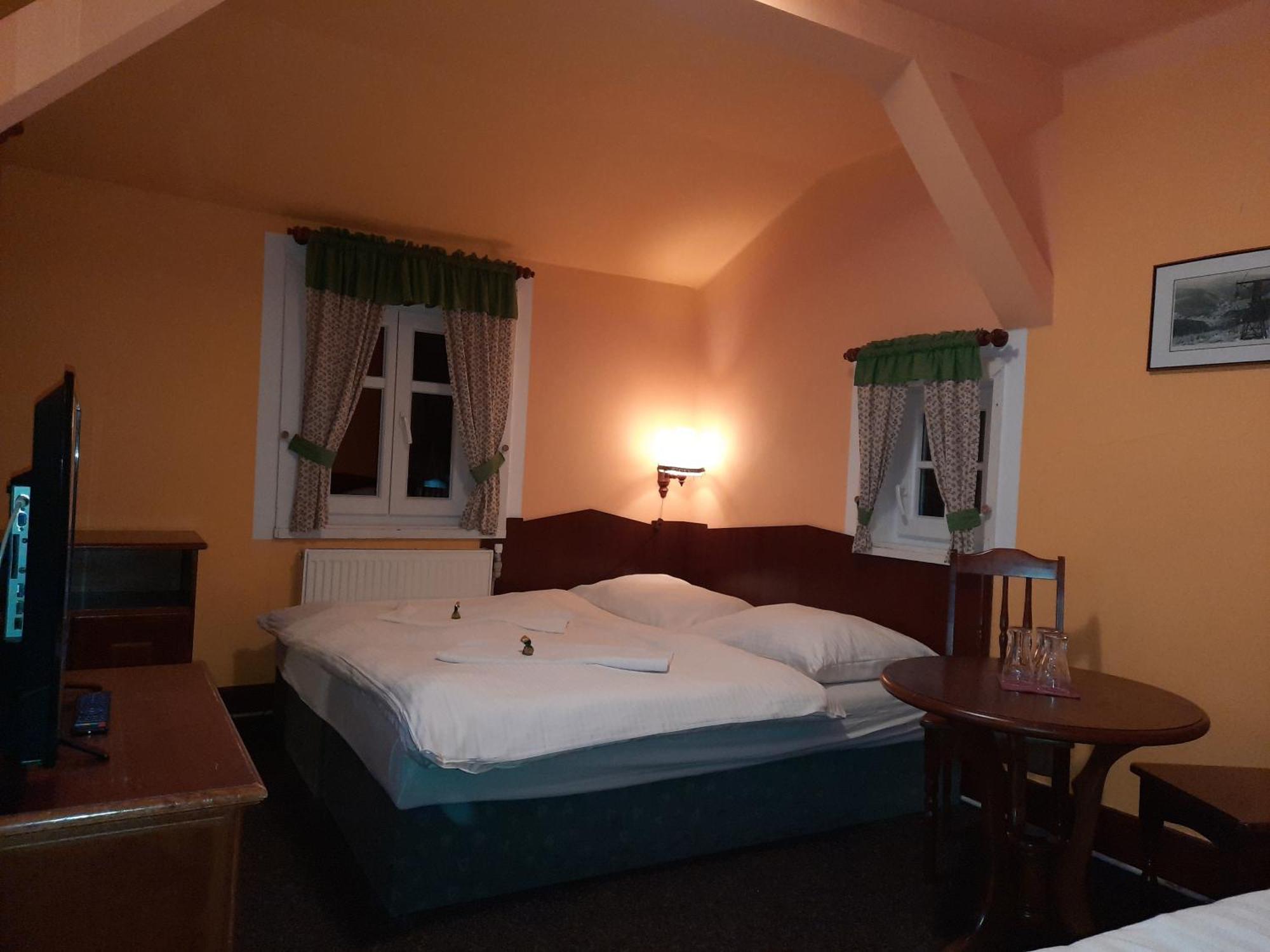 Hotel Diana Špindlerŭv Mlýn Luaran gambar