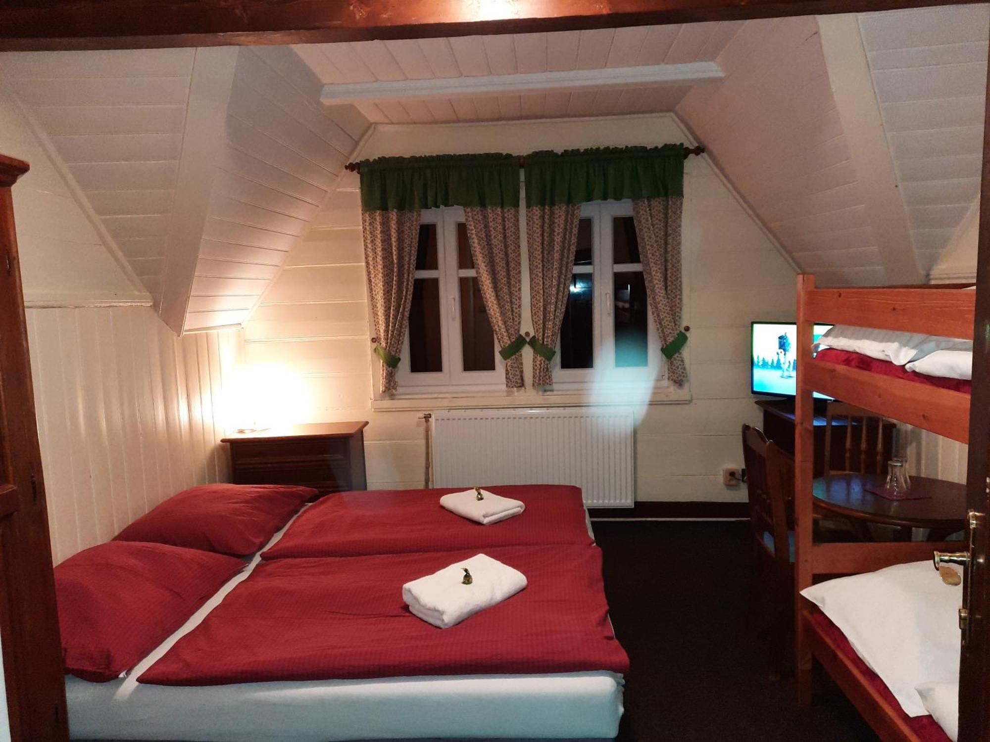 Hotel Diana Špindlerŭv Mlýn Luaran gambar