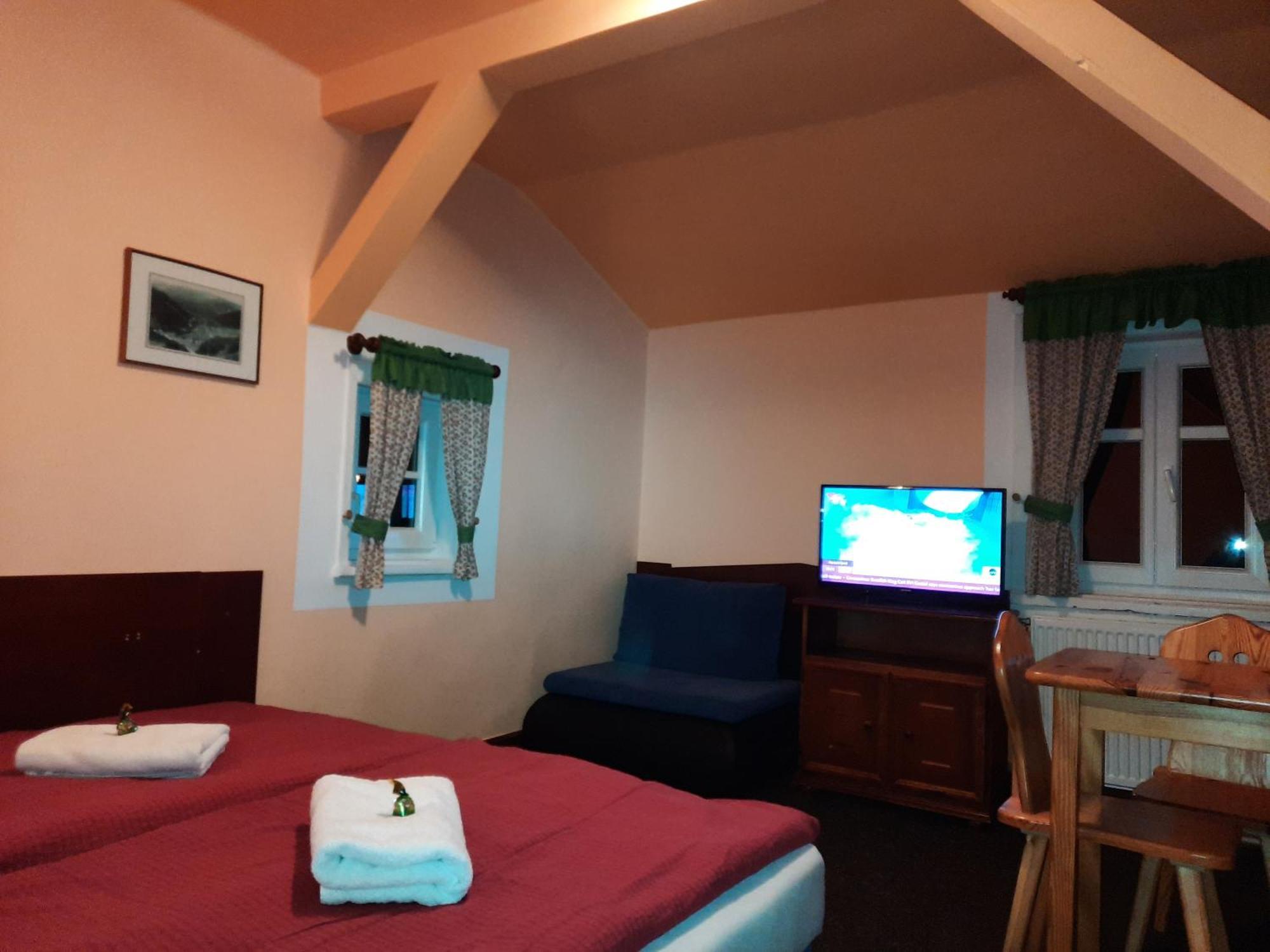 Hotel Diana Špindlerŭv Mlýn Luaran gambar