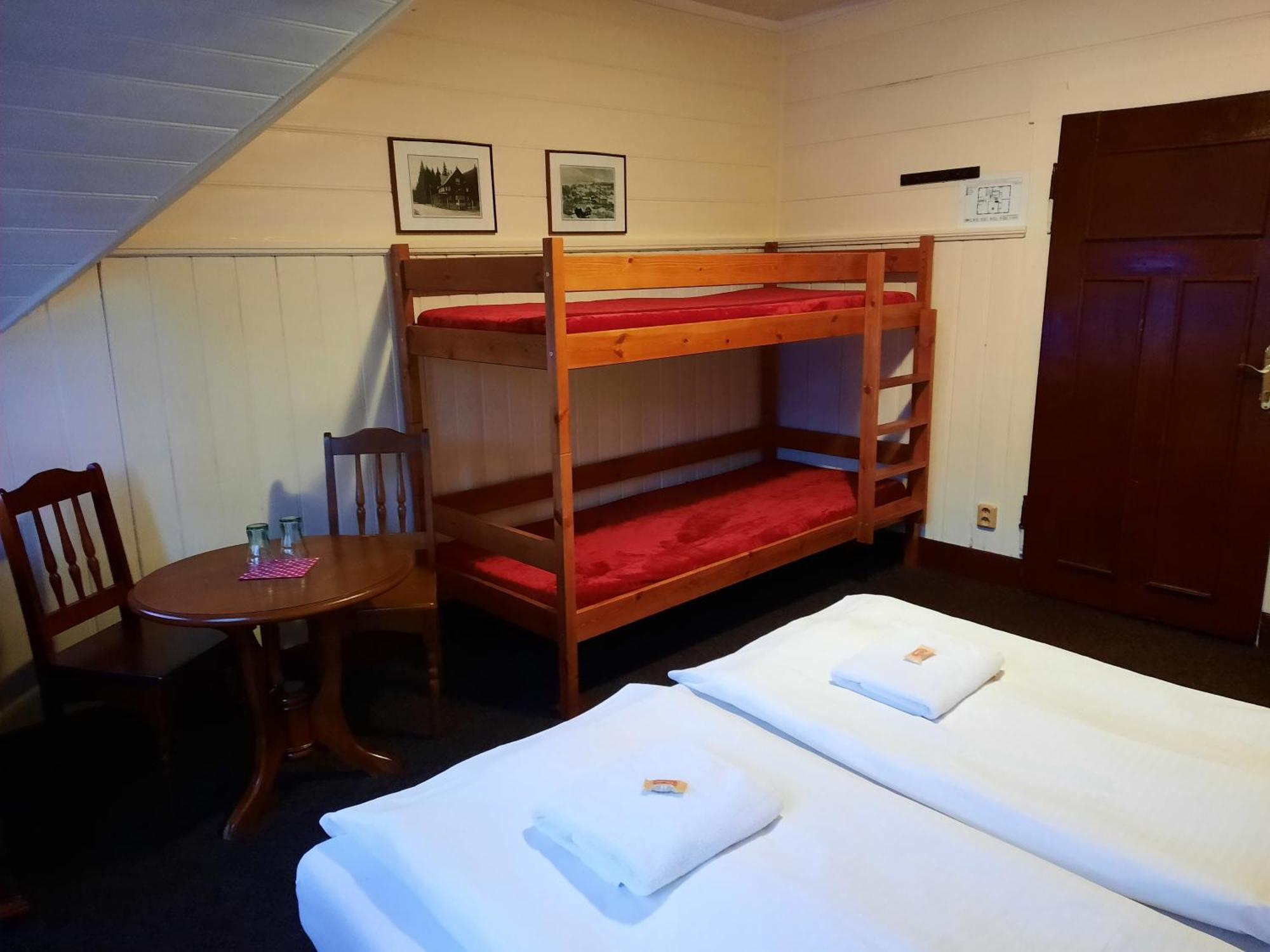 Hotel Diana Špindlerŭv Mlýn Luaran gambar