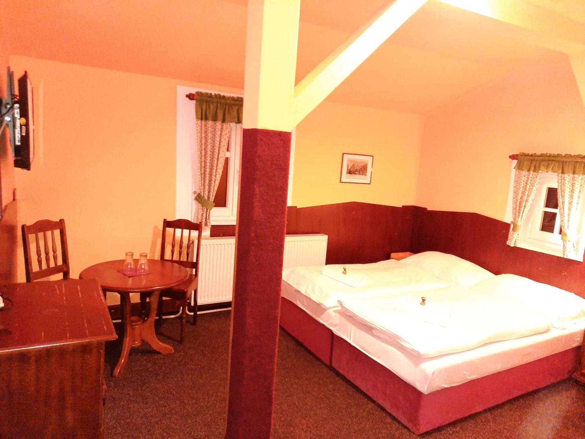Hotel Diana Špindlerŭv Mlýn Luaran gambar