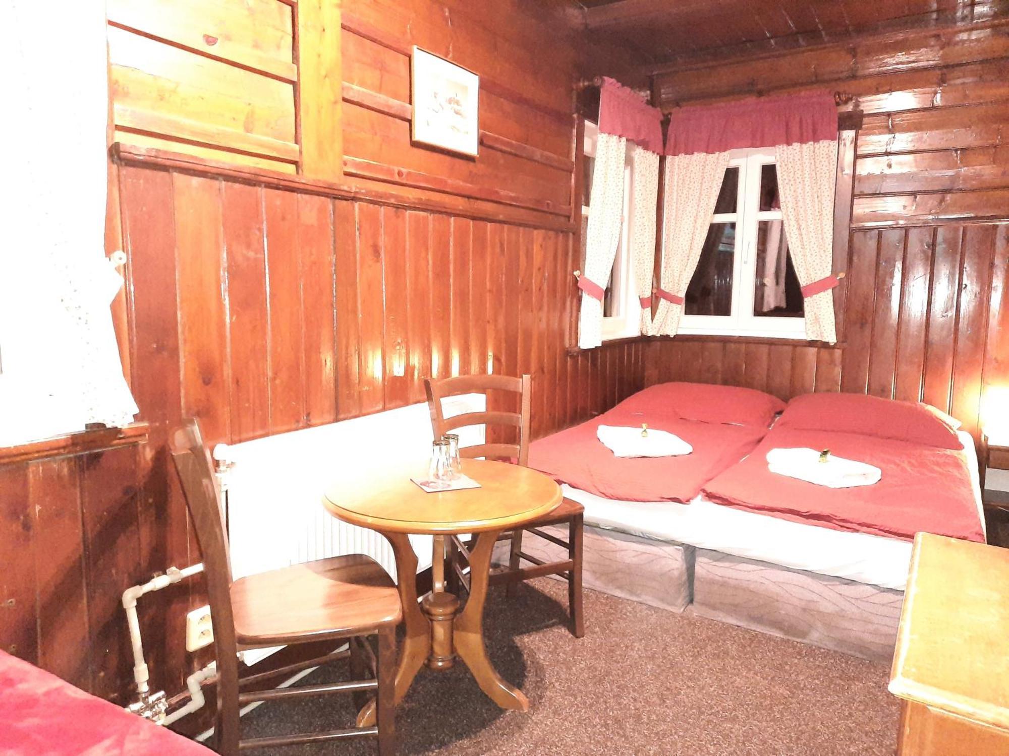 Hotel Diana Špindlerŭv Mlýn Luaran gambar