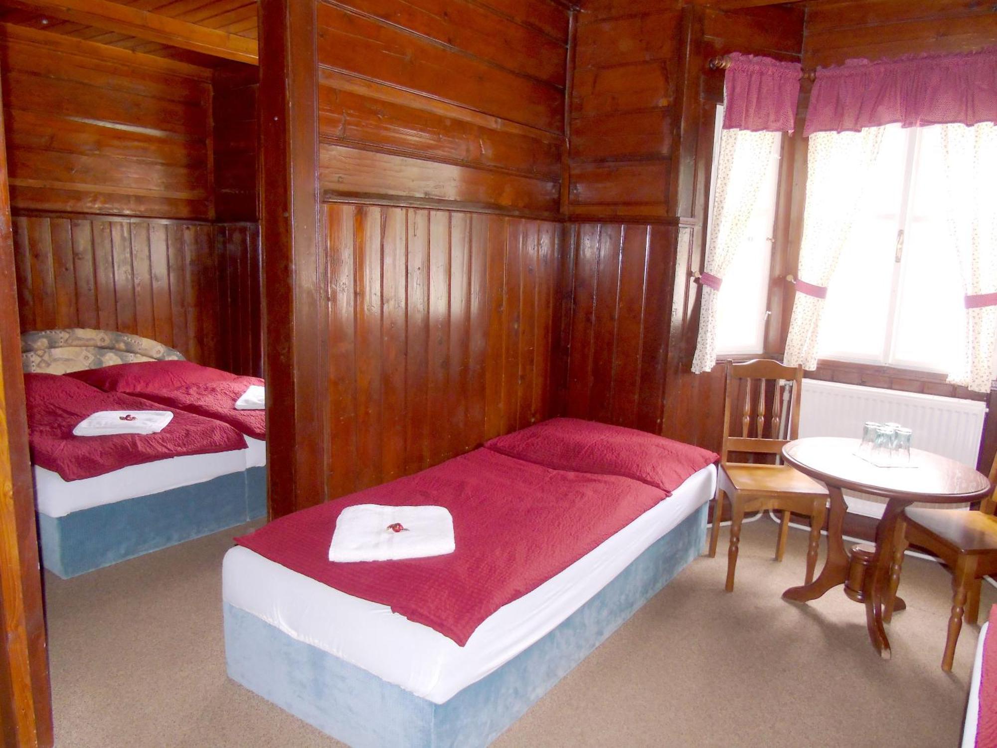 Hotel Diana Špindlerŭv Mlýn Luaran gambar